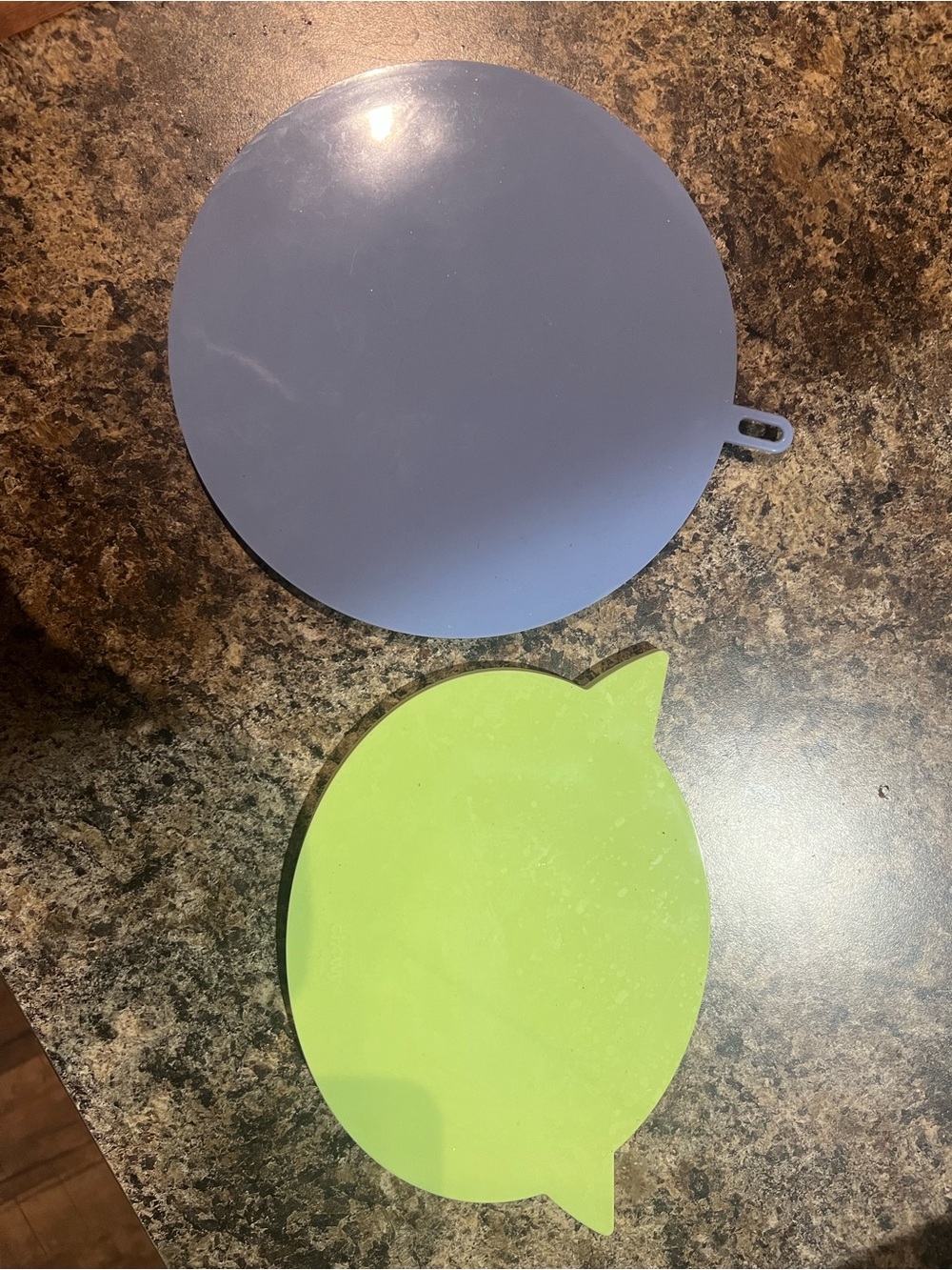 Cat/dog lick mats